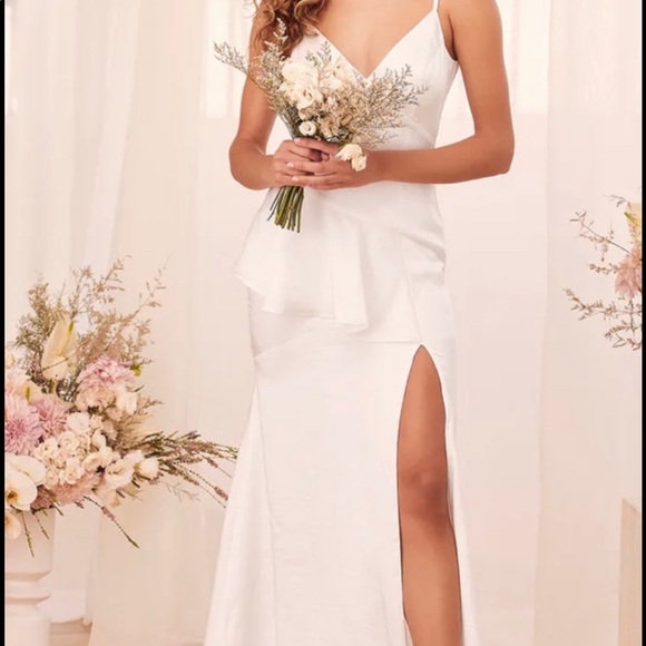 Lulu’s Satin White Dress; Long; Ruffle Front; Size XL; NWT - Picture 1 of 5